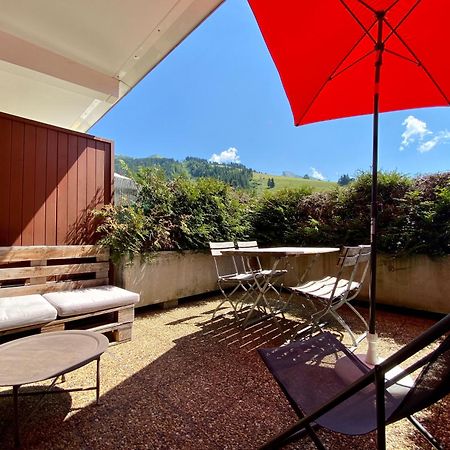 Appartement Cosy Avec Terrasse Sud - Proche Village La Clusaz Extérieur photo