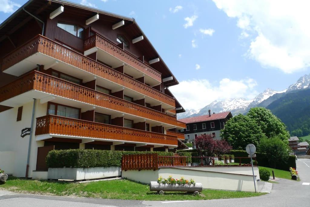 Appartement Cosy Avec Terrasse Sud - Proche Village La Clusaz Extérieur photo