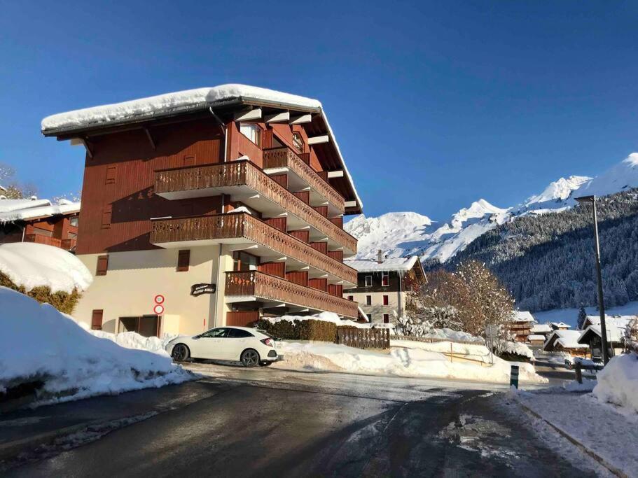 Appartement Cosy Avec Terrasse Sud - Proche Village La Clusaz Extérieur photo