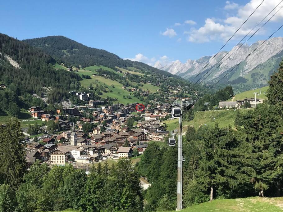 Appartement Cosy Avec Terrasse Sud - Proche Village La Clusaz Extérieur photo