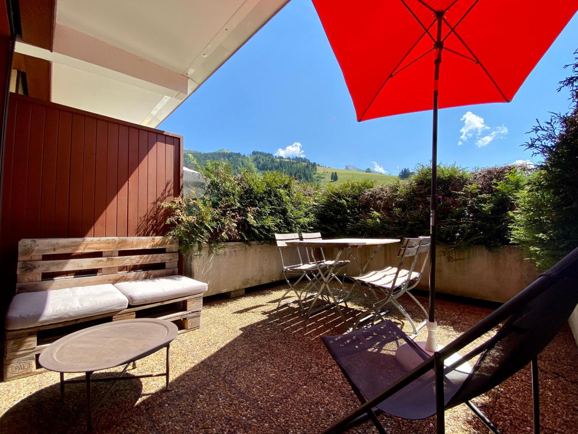 Appartement Cosy Avec Terrasse Sud - Proche Village La Clusaz Extérieur photo